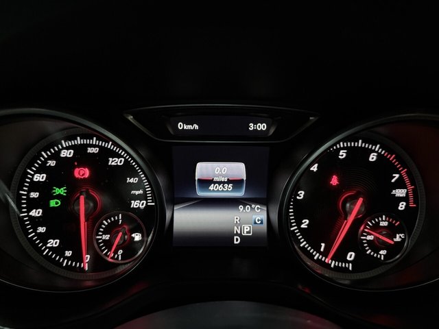 2019 Mercedes-Benz GLA - Photo 9