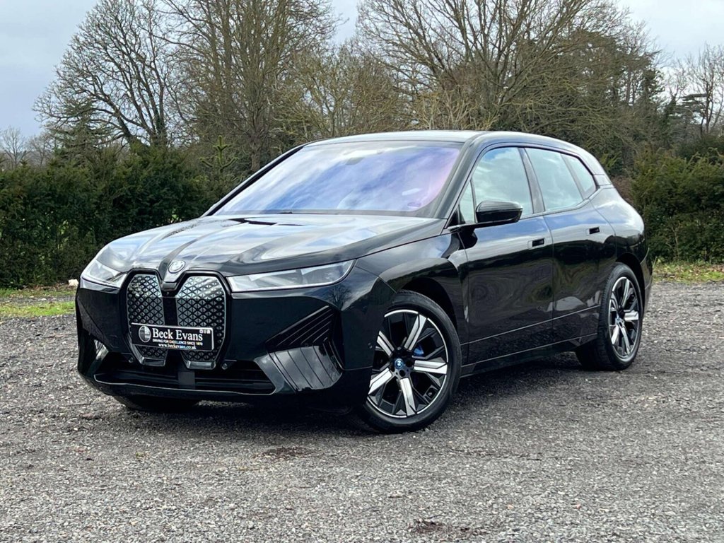 2021 BMW iX E xDrive 40 M Sport