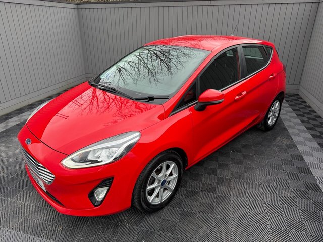 2019 FORD FIESTA - Photo 2