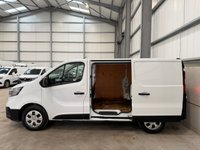USED 2022 72 RENAULT TRAFIC 2.0 DCI BLUE 150PS SL30 BUSINESS L1 H1 - NO VAT  