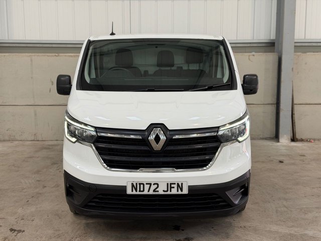 2022 RENAULT TRAFIC - Photo 4