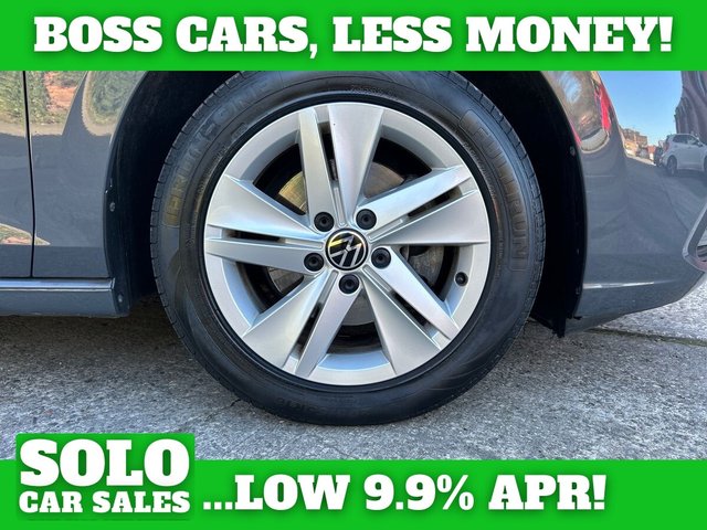 2022 VOLKSWAGEN GOLF 1.5 TSI Life Hatchback 5dr Petrol Manual Euro 6 (s/s) (130 ps) - Photo 12