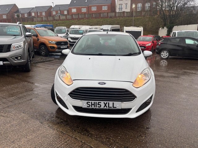 2015 FORD FIESTA 1.25 Zetec Euro 6 3dr - Photo 2
