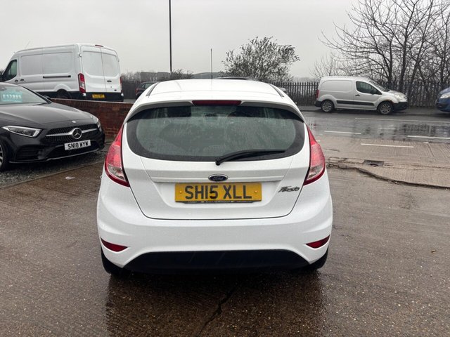2015 FORD FIESTA 1.25 Zetec Euro 6 3dr - Photo 5