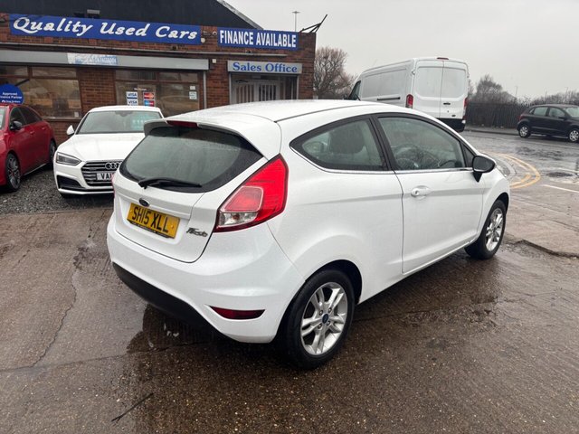 2015 FORD FIESTA 1.25 Zetec Euro 6 3dr - Photo 6