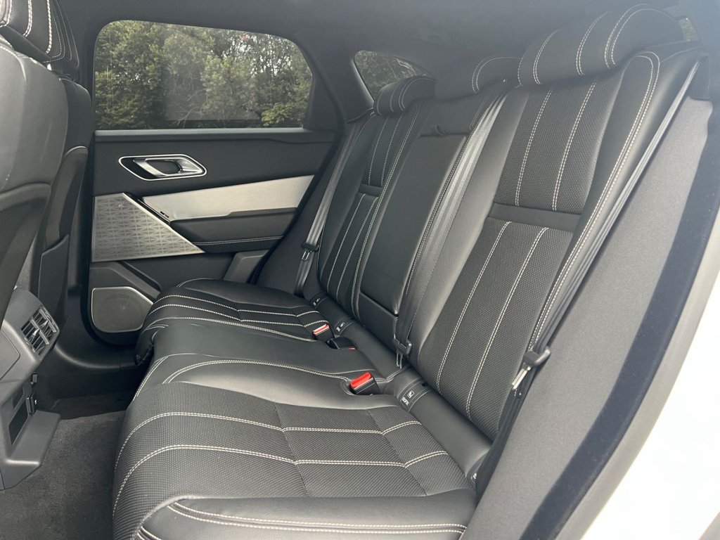 USED 2020 70 LAND ROVER RANGE ROVER VELAR 3.0 D300 R-Dynamic SE SUV 5dr Diesel Auto 4WD Euro 6 (s/s) (300 ps) *AWARD WINNING DEALERSHIP*