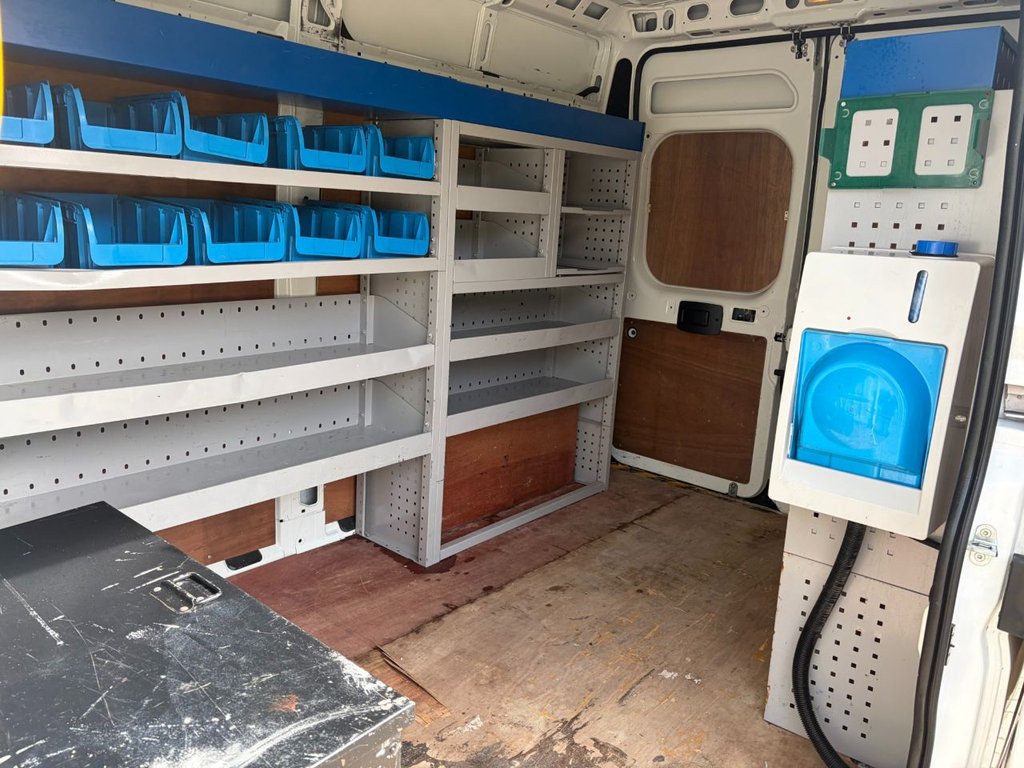 USED 2020 70 PEUGEOT BOXER 335 PROFESSIONAL 2.2BlueHDi EU6 S/S L2 H2 140ps *AIRCON*SATNAV*SENSORS*RACKING AMD PIPE CARRIER* L2H2-EU6-A/C-S/N-SENSORS