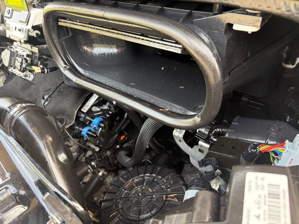 USED 2020 70 PEUGEOT BOXER 335 PROFESSIONAL 2.2BlueHDi EU6 S/S L2 H2 140ps *AIRCON*SATNAV*SENSORS*RACKING AMD PIPE CARRIER* L2H2-EU6-A/C-S/N-SENSORS