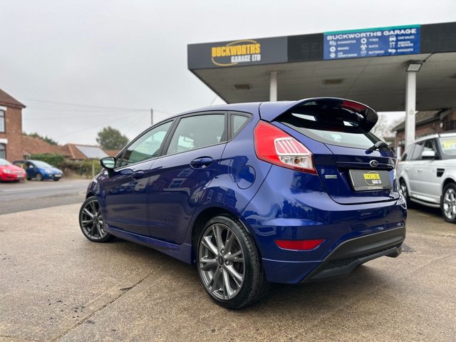 2017 FORD FIESTA 1.0T EcoBoost ST-Line Hatchback 5dr Petrol Manual Euro 6 (s/s) (140 ps) - Photo 5