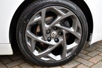 USED 2015 15 VAUXHALL INSIGNIA 2.0CDTi SRi VX-LINE NAV SPORTS TOURER AUTO 161 BHP  Sat Nav / Heated Seats / Power Tail