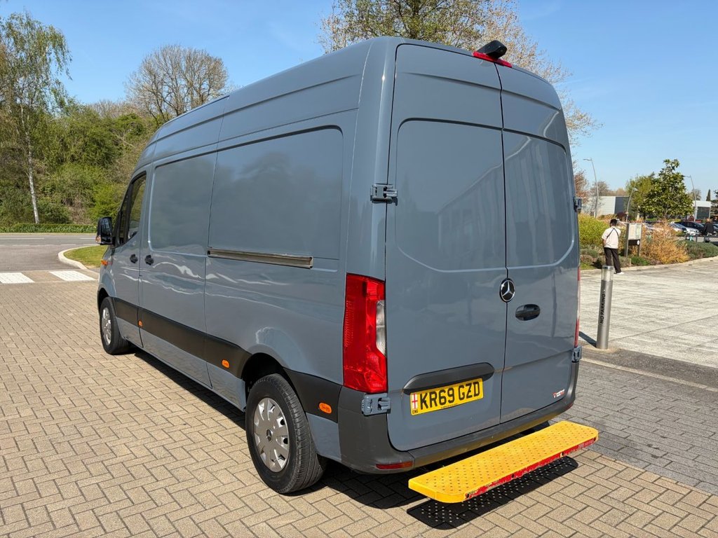 USED 2019 69 MERCEDES-BENZ SPRINTER **NO VAT**314 2.1CDI EU6 S/S L2H2 FWD 143ps *AIRCON*REV/CAMERA*KEYLESS START*E/PACK*RAIN SENSOR* NO VAT-EU6-A/C-L2H2-CAMERA-E/P
