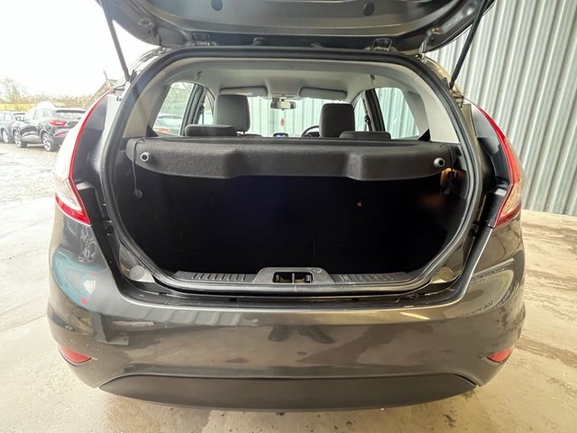 2016 FORD FIESTA 1.5 TDCi Zetec Hatchback 5dr Diesel Manual Euro 6 (75 ps) - Photo 12