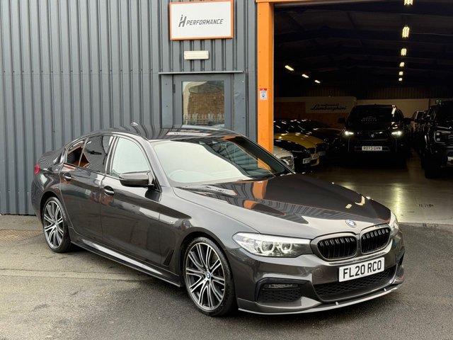 2020 BMW 5 SERIES - Photo 2