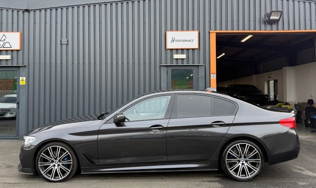 2020 BMW 5 SERIES - Photo 7