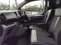 USED 2021 71 VAUXHALL VIVARO 1.5 Turbo D 2900 Dynamic Panel Van 6dr Diesel Manual L2 H1 Euro 6 (s/s) (100 ps) 