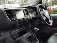 USED 2021 71 VAUXHALL VIVARO 1.5 Turbo D 2900 Dynamic Panel Van 6dr Diesel Manual L2 H1 Euro 6 (s/s) (100 ps) 