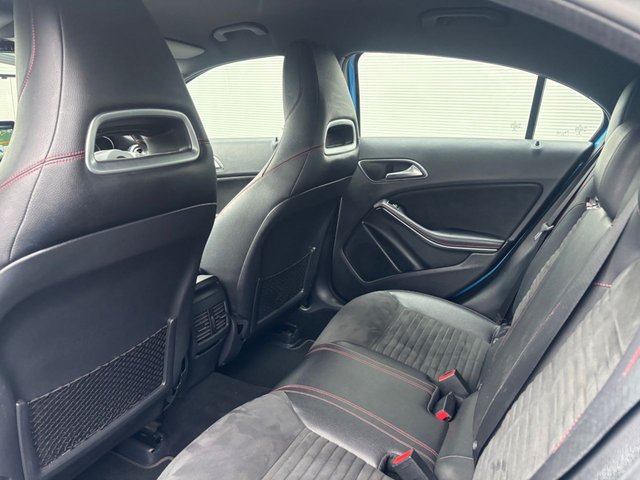 2016 MERCEDES-BENZ A-CLASS 2.1 A200d AMG Line Hatchback 5dr Diesel 7G-DCT Euro 6 (s/s) (136 ps) - Photo 4