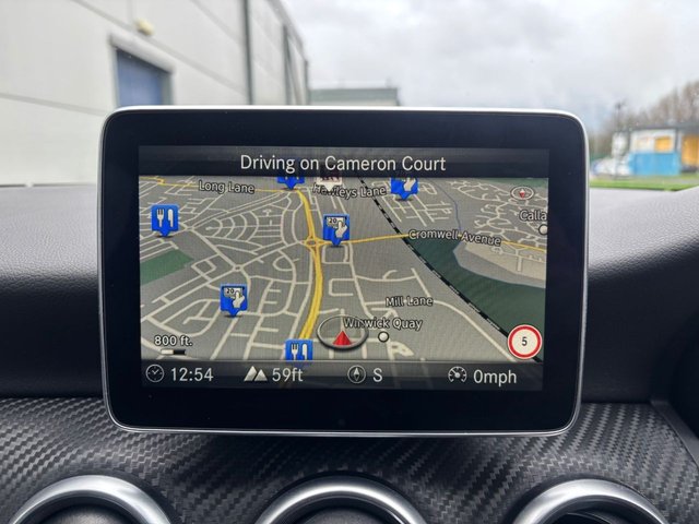 2016 MERCEDES-BENZ A-CLASS 2.1 A200d AMG Line Hatchback 5dr Diesel 7G-DCT Euro 6 (s/s) (136 ps) - Photo 2