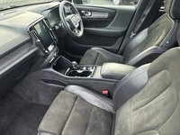 USED 2018 18 VOLVO XC40 2.0 D4 First Edition SUV 5dr Diesel Auto AWD Euro 6 (s/s) (190 ps) PANORAMIC ROOF + PRIVACY GLASS + SAT NAV + HALF LEATHER