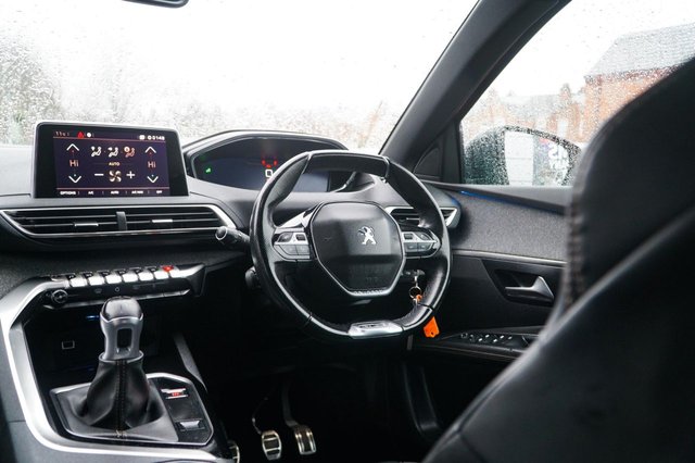 View our PEUGEOT 3008