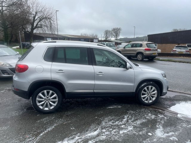2015 VOLKSWAGEN TIGUAN 2.0 TDI BlueMotion Tech Match SUV 5dr Diesel Manual 2WD Euro 5 (s/s) (140 ps) - Photo 11