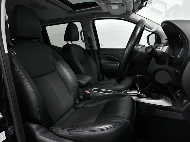 2021 Nissan Navara 2.3L N-Guard 4dr - Photo 5