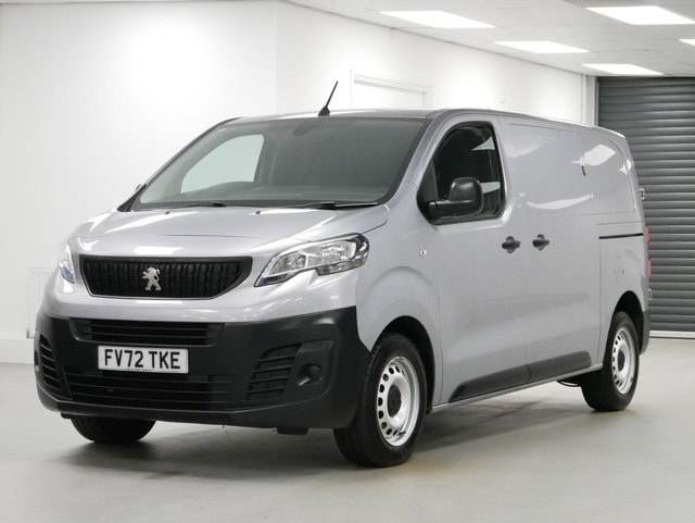 View our Peugeot Expert 1400 2.0 BLUEHDI 145 BHP PROFESSIONAL PREMIUM 6DR