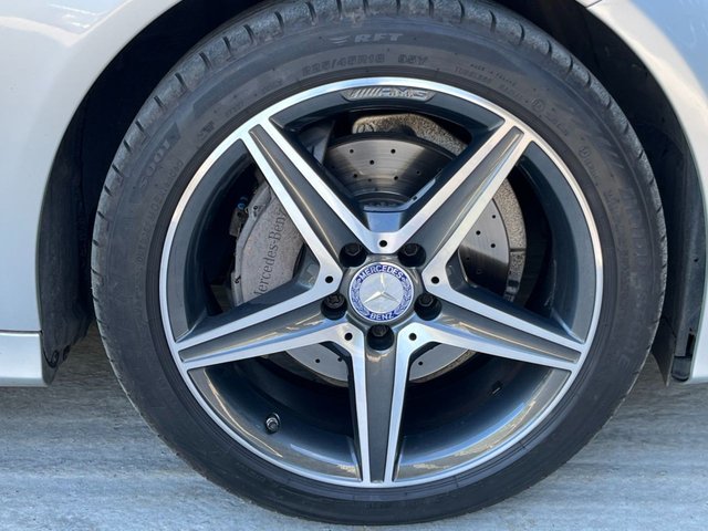 2016 MERCEDES-BENZ C-CLASS 2.1 C220d AMG Line (Premium Plus) Estate 5dr Diesel 7G-Tronic+ Euro 6 (s/s) (170 ps) - Photo 8