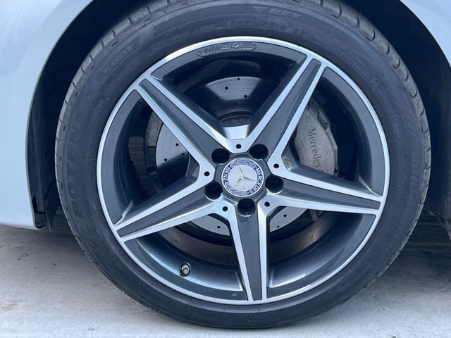 2016 MERCEDES-BENZ C-CLASS 2.1 C220d AMG Line (Premium Plus) Estate 5dr Diesel 7G-Tronic+ Euro 6 (s/s) (170 ps) - Photo 9