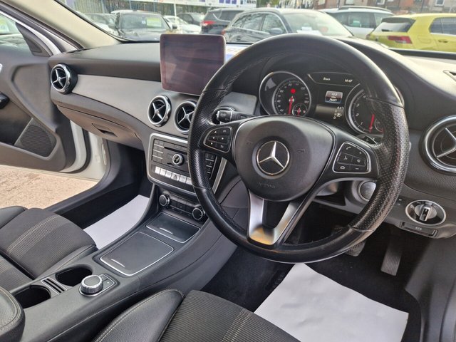 2019 MERCEDES-BENZ GLA 1.6 GLA180 Urban Edition SUV 5dr Petrol 7G-DCT Euro 6 (s/s) (122 ps) - Photo 4