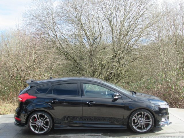 2017 FORD FOCUS - Photo 3