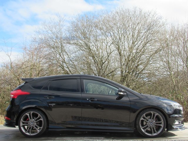 2017 FORD FOCUS - Photo 7