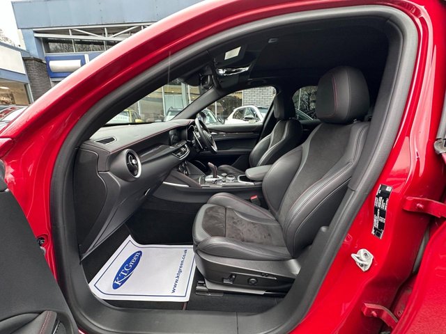 2022 ALFA ROMEO STELVIO 2.9 V6 Bi-Turbo Quadrifoglio SUV 5dr Petrol GPF Auto Q4 AWD Euro 6 (s/s) (510 ps) - Photo 11