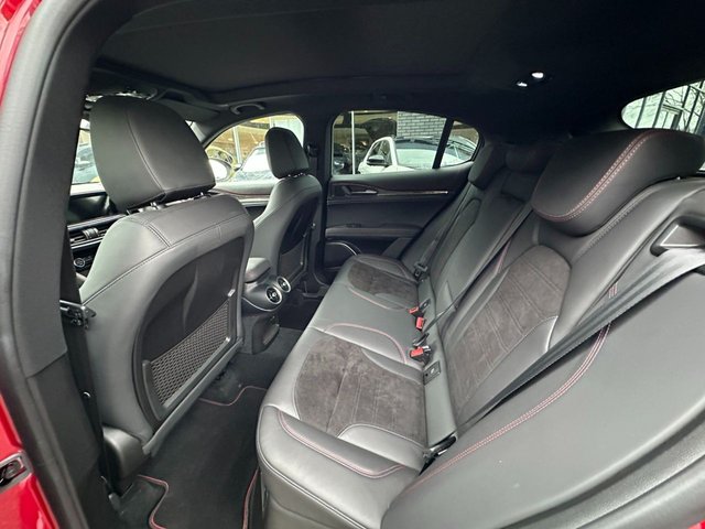 2022 ALFA ROMEO STELVIO 2.9 V6 Bi-Turbo Quadrifoglio SUV 5dr Petrol GPF Auto Q4 AWD Euro 6 (s/s) (510 ps) - Photo 12