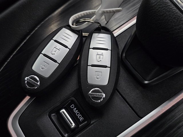 2021 NISSAN QASHQAI 1.3 DIG-T MHEV Premiere Edition SUV 5dr Petrol Hybrid XTRON Euro 6 (s/s) (158 ps) - Photo 9