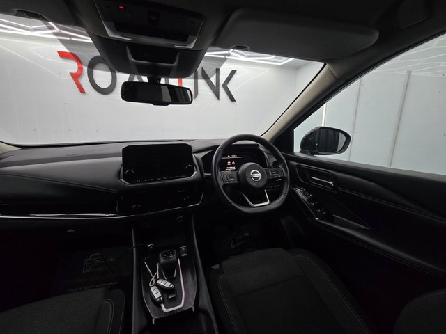 2021 NISSAN QASHQAI 1.3 DIG-T MHEV Premiere Edition SUV 5dr Petrol Hybrid XTRON Euro 6 (s/s) (158 ps) - Photo 4