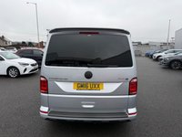 USED 2016 16 VOLKSWAGEN TRANSPORTER SHUTTLE 2.0 TDI BlueMotion Tech SE Minibus Double Cab 5dr Diesel DSG FWD LWB Euro 6 (s/s) (150 ps) Sat Nav, Air Con, Low Mileage, F/SH