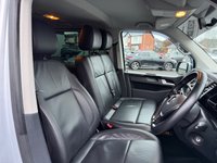 USED 2016 16 VOLKSWAGEN TRANSPORTER SHUTTLE 2.0 TDI BlueMotion Tech SE Minibus Double Cab 5dr Diesel DSG FWD LWB Euro 6 (s/s) (150 ps) Sat Nav, Air Con, Low Mileage, F/SH