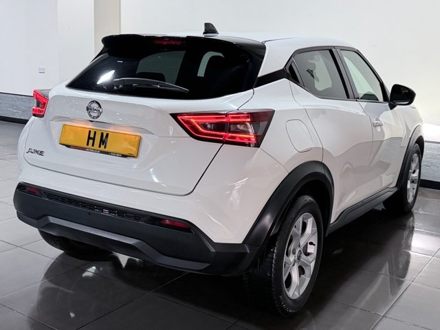 2021 NISSAN JUKE - Photo 2