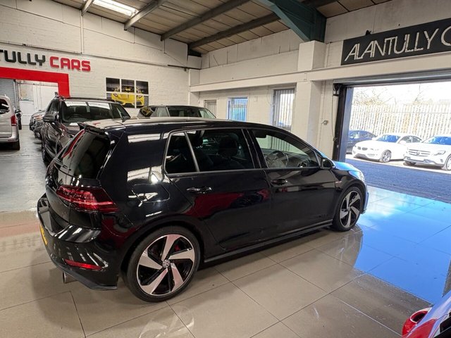 2017 VOLKSWAGEN GOLF - Photo 8