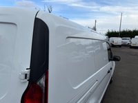FORD TRANSIT CONNECT — thumbnail 31 of 51