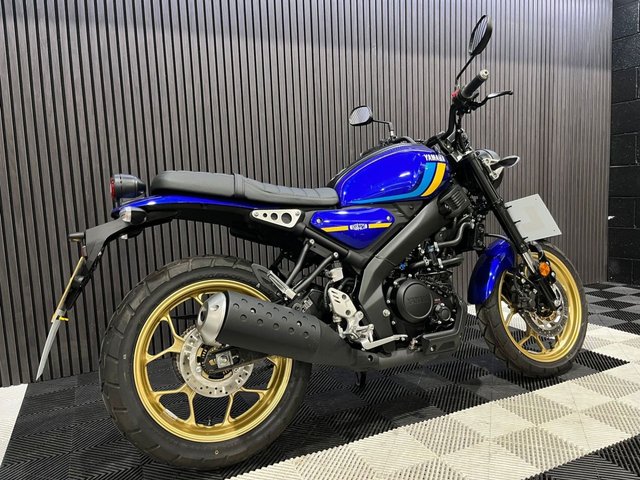 View our YAMAHA XSR125
