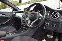 USED 2015 04 MERCEDES-BENZ 180 2.1 GLA220d AMG Line (Premium Plus) SUV 5dr Diesel 7G-DCT 4MATIC Euro 6 (s/s) (170 ps) LOW MILES , AUTO , AMG LINE