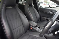 USED 2015 04 MERCEDES-BENZ 180 2.1 GLA220d AMG Line (Premium Plus) SUV 5dr Diesel 7G-DCT 4MATIC Euro 6 (s/s) (170 ps) LOW MILES , AUTO , AMG LINE