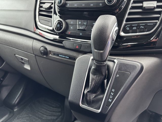 2022 Ford Transit Custom 2L Limited 5dr - Photo 11