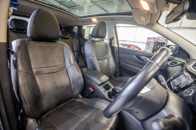 2015 Nissan Qashqai 1.5L Tekna 5dr - Photo 3