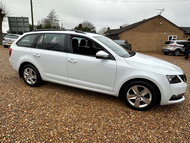 2017 Skoda Octavia 1.6L Se 5dr - Photo 3