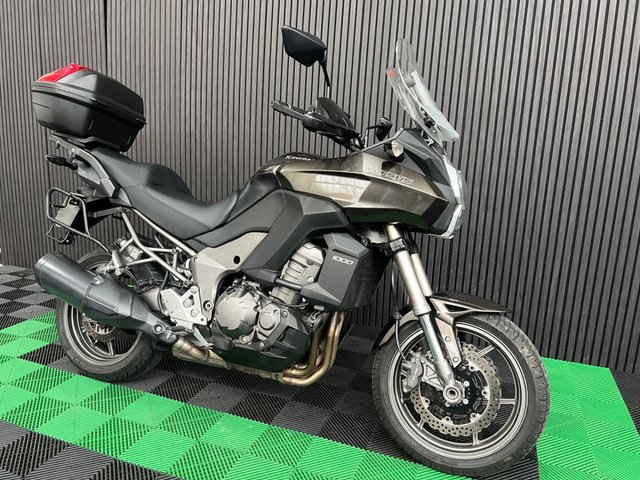 View our KAWASAKI VERSYS 1000