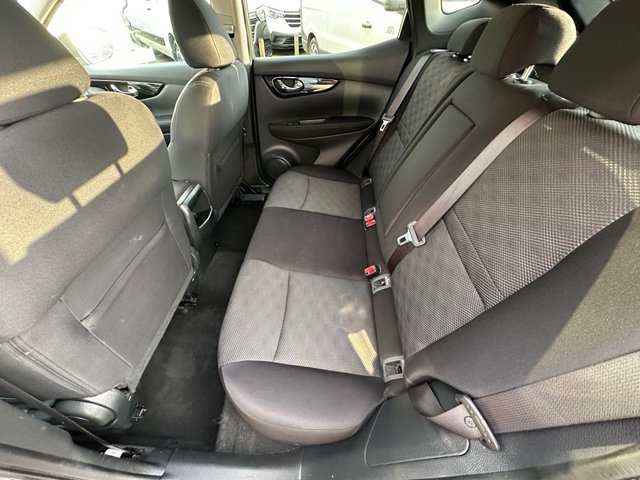 2015 NISSAN QASHQAI - Photo 9