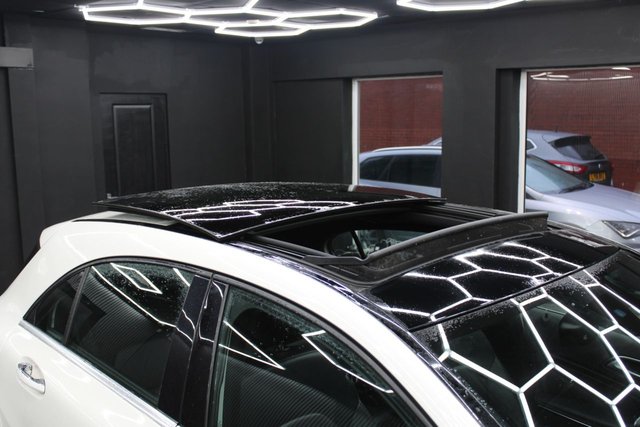 2017 Mercedes-Benz A-CLASS - Photo 3